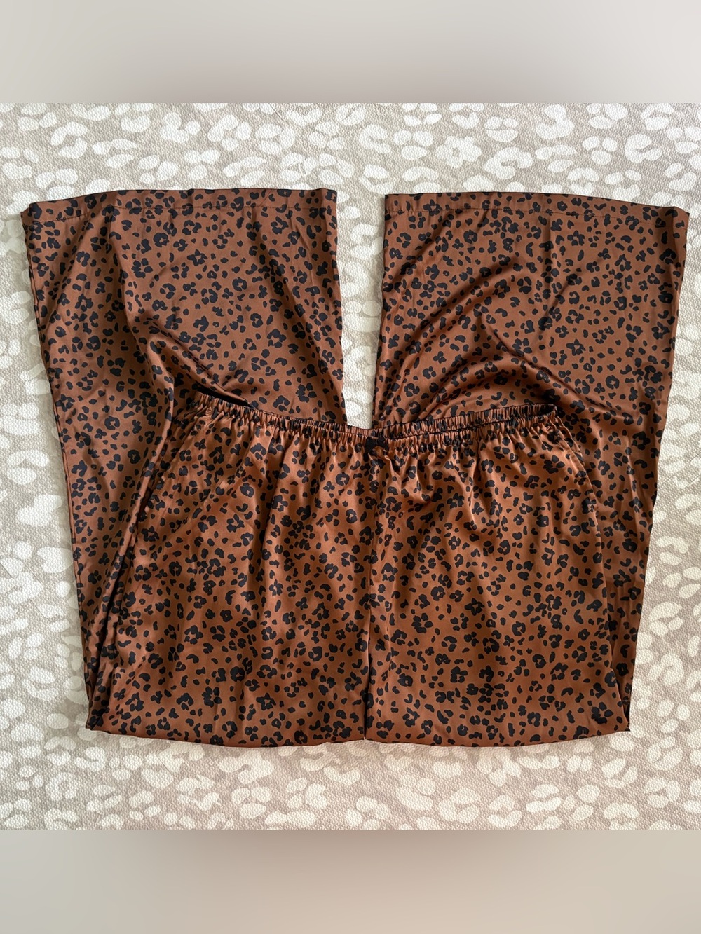Auden XXL silky leopard print pajamas